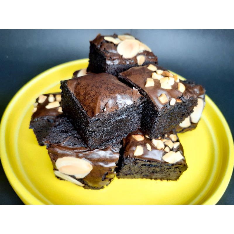 

rebrowkies brownies