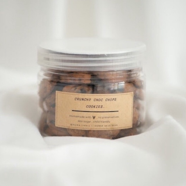 

Crunchy mini choc chips cookies