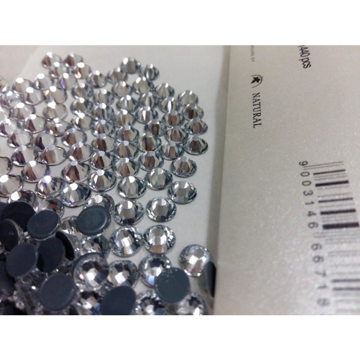 SUPER BLING HOT FIX RHINESTONE / COPY OF SWAROVSKI - SS10 - CRYSTAL