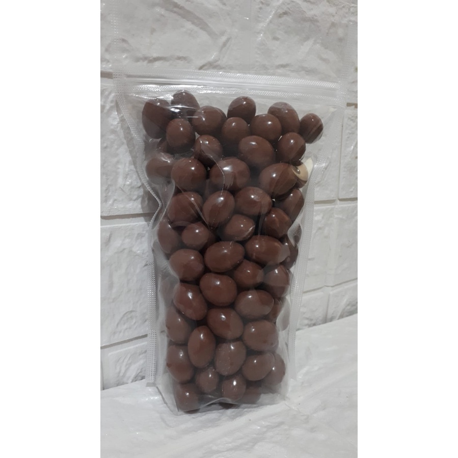 

CHOCO BALL COKLAT ALMOND KILOAN