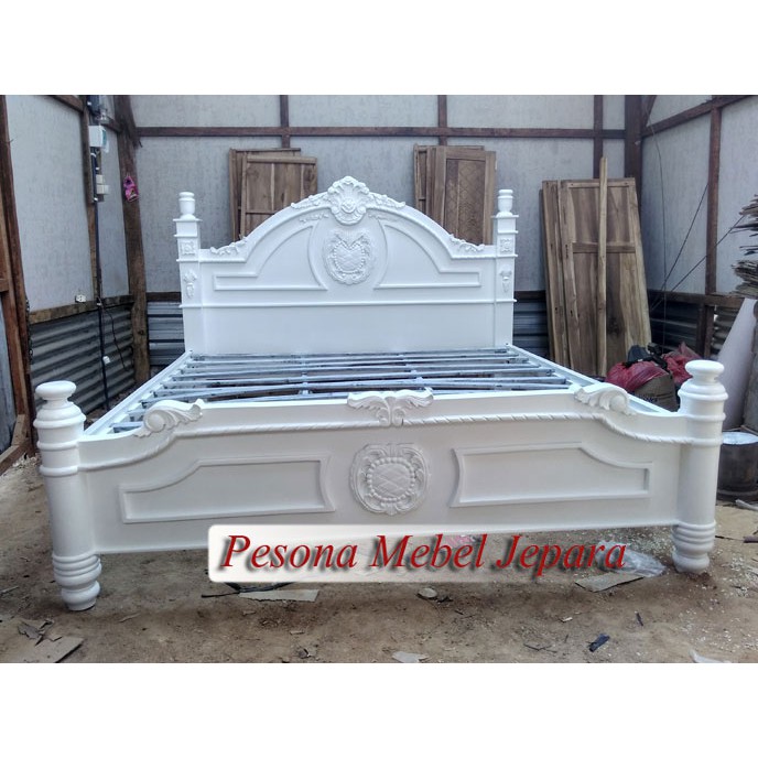 Dipan Cempaka Cat Duco Kayu Jati Pesona Mebel Jepara