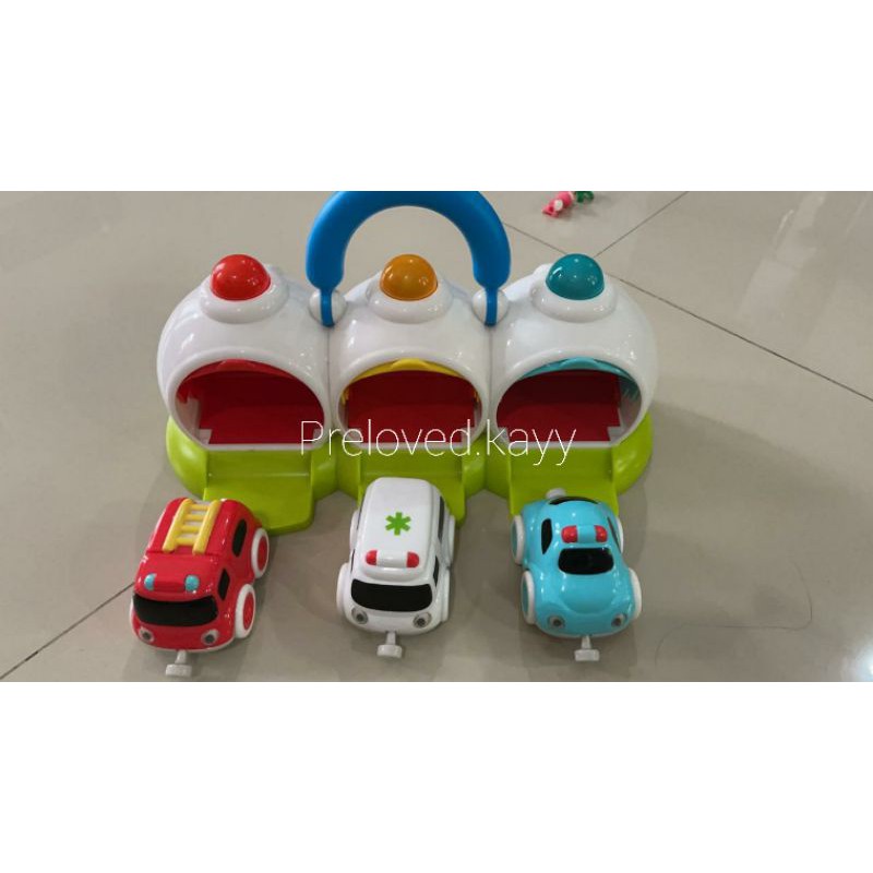 pesanan ka ratna Mainan ELC garasi-garasian mobil anak (preloved)