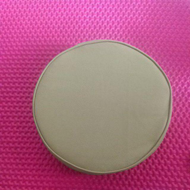 Alas Duduk Lesehan  Serbaguna Oscar Hijau Mupus Oval Ukuran 23cm X 23cm X 5cm