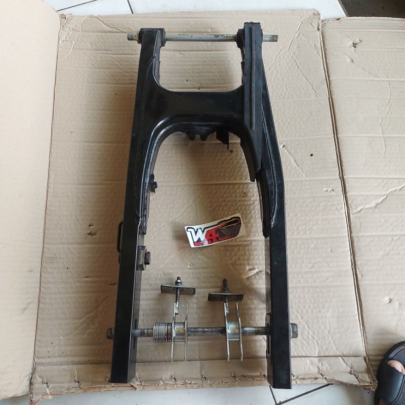 SWING ARM SUPIT AYUNAN SONIC 150 ARM POROK SUPRA GTR 150 ORIGINAL