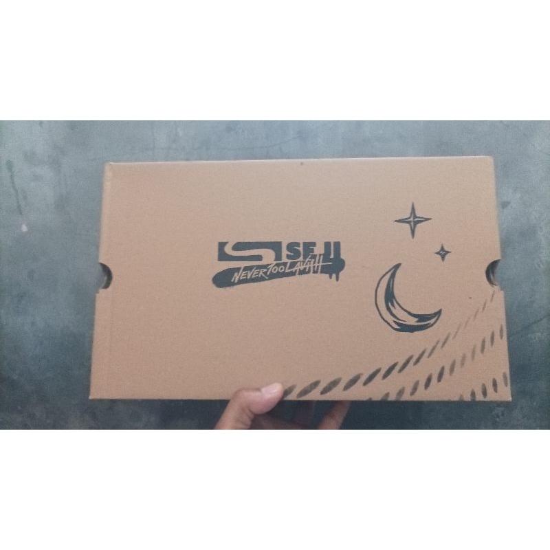 Sepatu Seji X Nevertoolavish