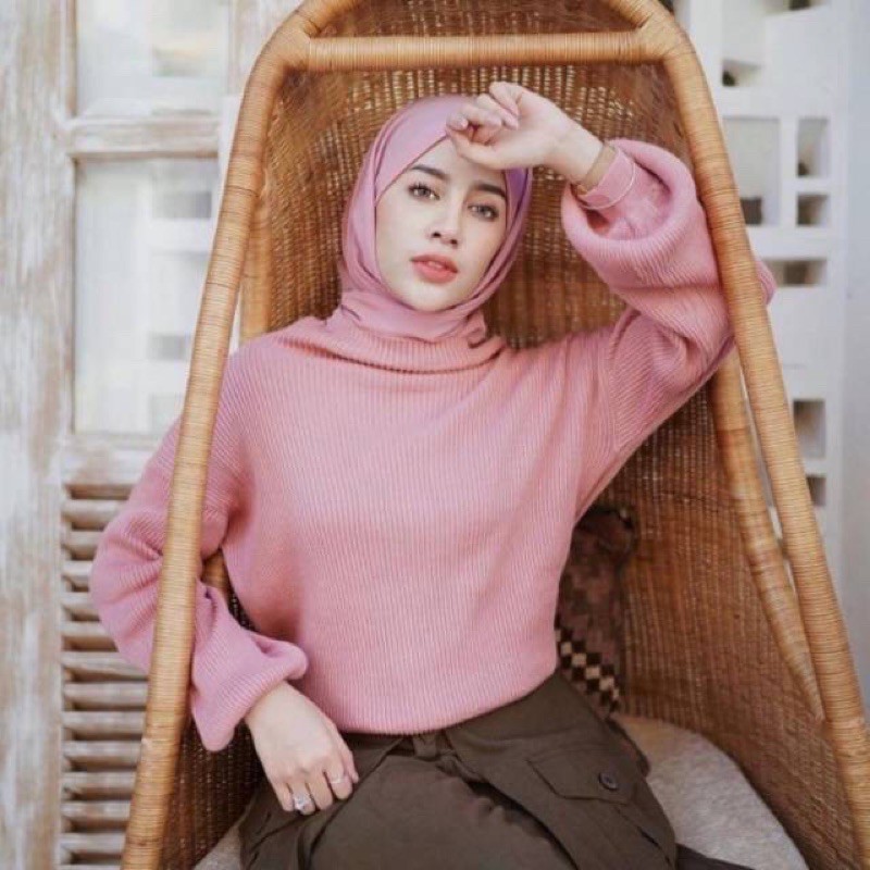 SWEATER RAJUT ARUMI TURTLENECK Atasan Wanita Oversize Rajut Halus Ballon Knit