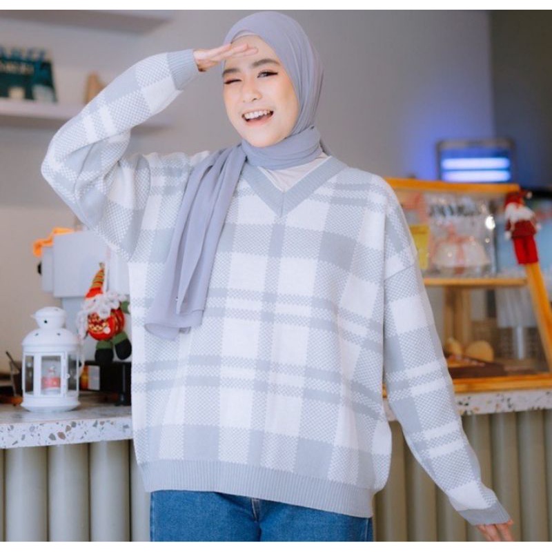 sweater rajut Kinan motif Tartan 7 gauge