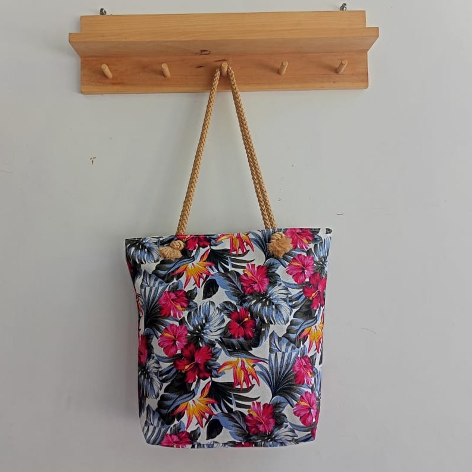 TOTEBAG KANVAS TALI SUMBU MOTIF BUNGA SEPATU PINK. Riens Collections