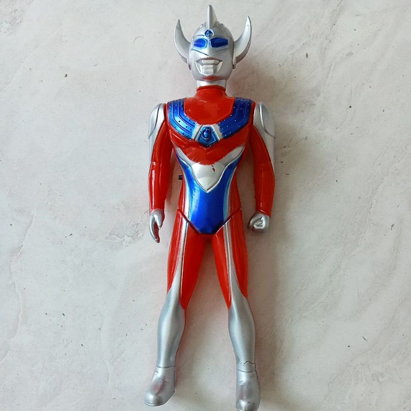 699-11 Mainan Anak Robot Ultraman Bunyi Suara Lampu 699-1