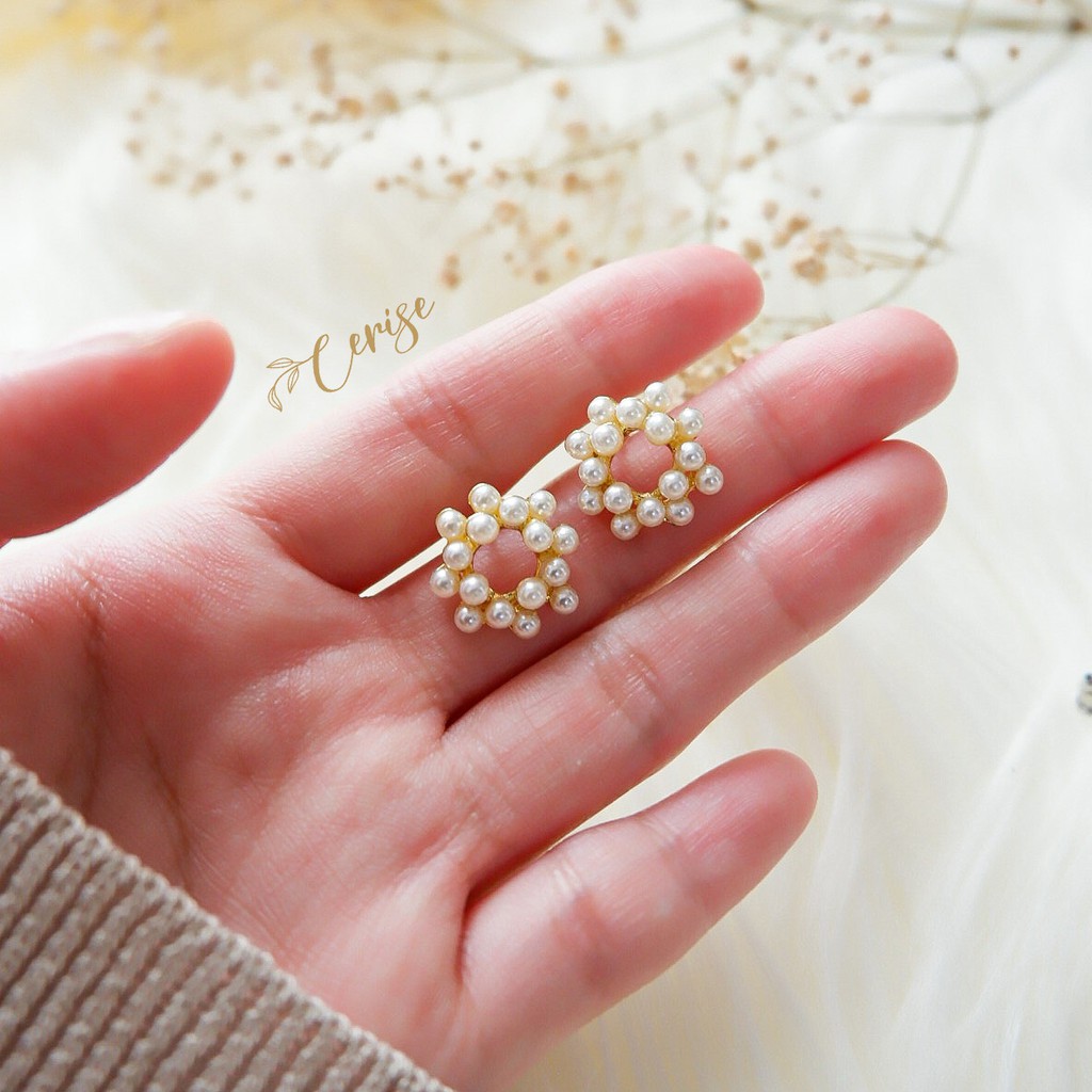 Carrisa Earrings | Anting tusuk korea mutiara emas cantik aksesoris wanita korean style trendy