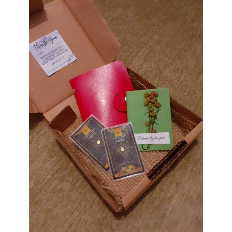 Giftbox Emas | Hampers | Kado Ulang Tahun | Kado Wisuda