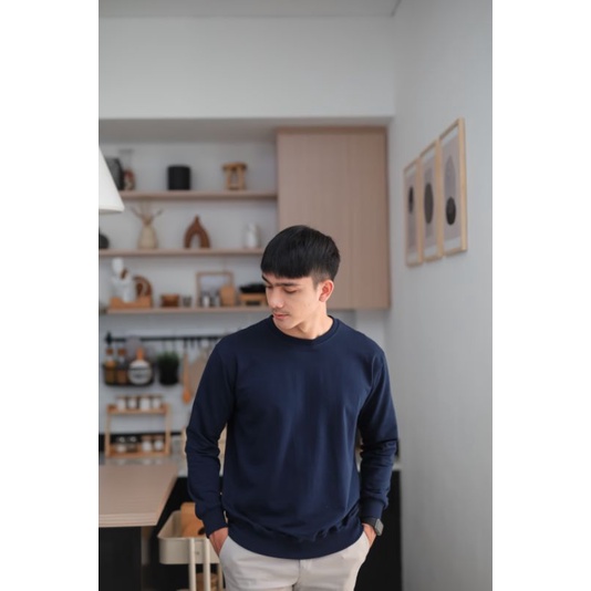 Mubeng Crewneck Comfy Navy