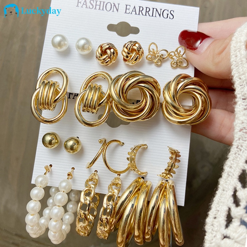 YEEZII Set Anting Stud Hias Liontin Kupu-Kupu Mutiara Warna Emas Gaya Retro Korea Untuk Wanita