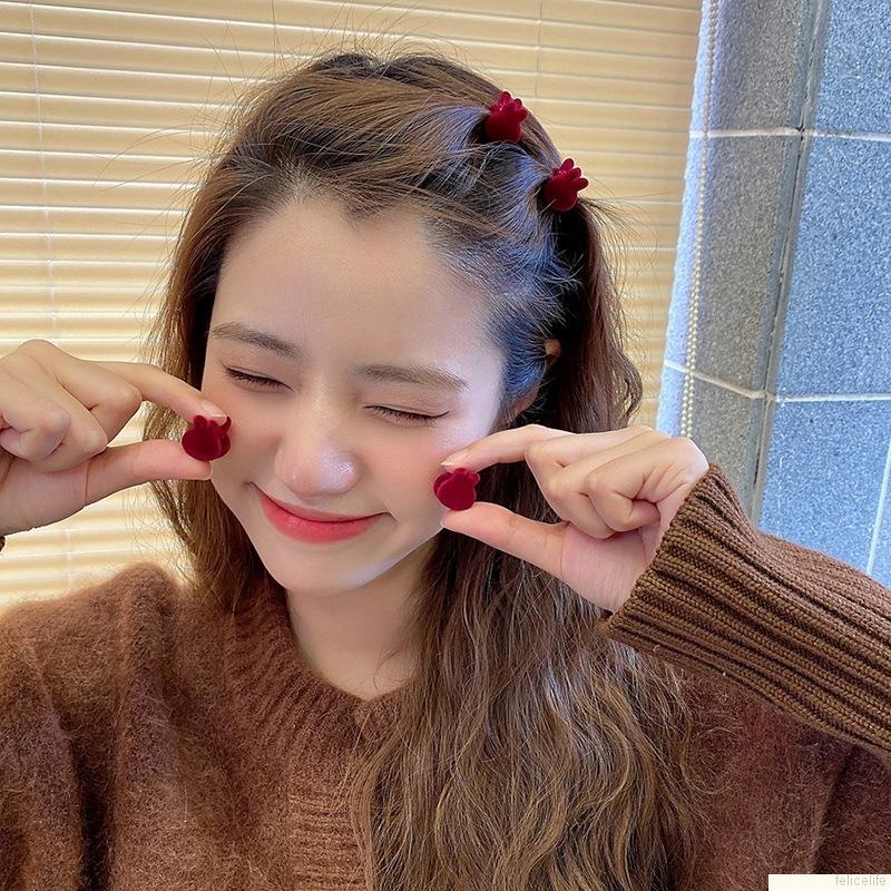 Jepit Rambut Poni Samping Bentuk Hati Beruang Bahan Velvet Untuk Aksesoris Wanita