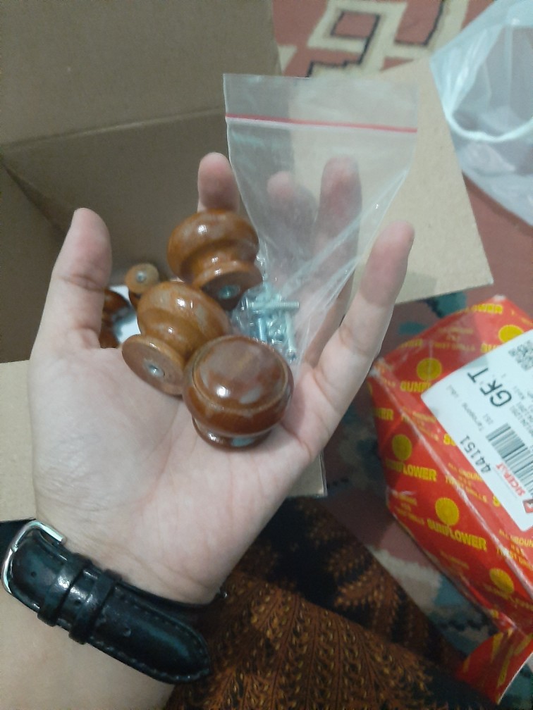Tarikan Knop Laci Lemari Kayu Bulat