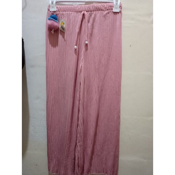 Celana prisket anak perempuan