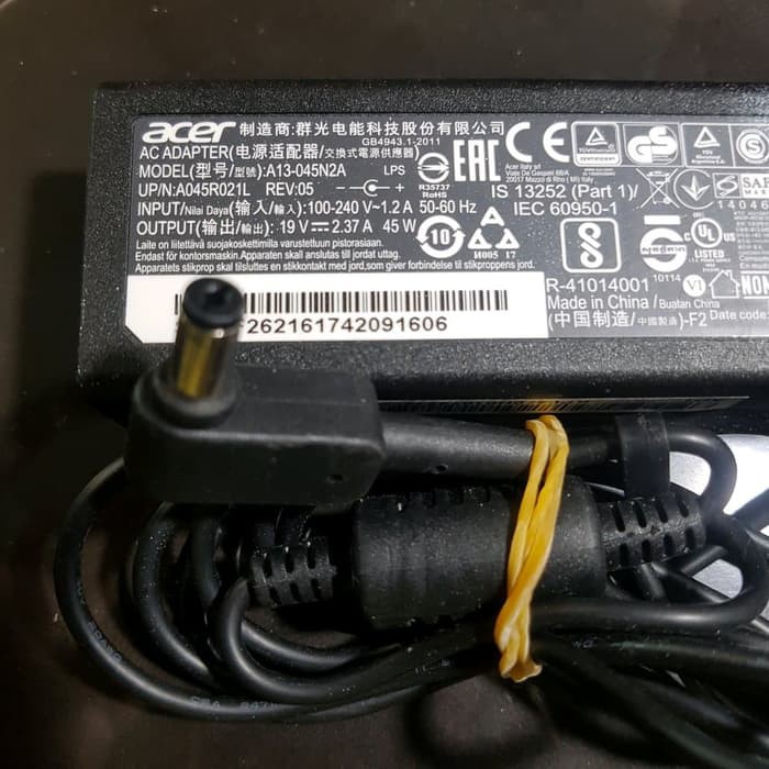 Adaptor Charger Original Acer E11 ES1-111 E1-131 19V 2.37A