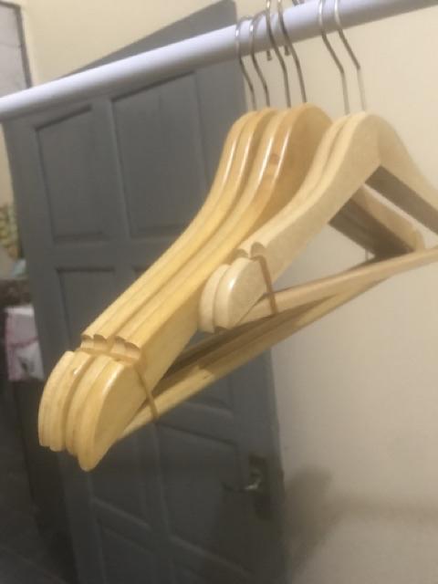 Hanger Kayu Palang ( Per Pcs )