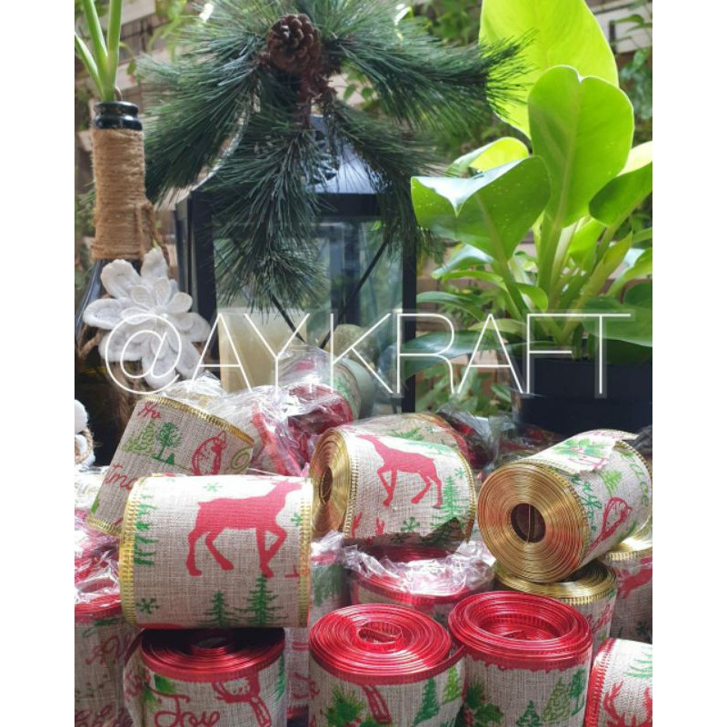 

Pita Burlap / Jute / Goni Christmas (pinggiran kawat, lebar 6.3 cm)...