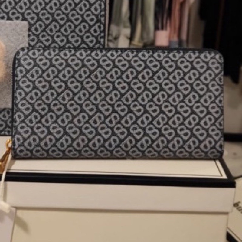 Izzy Wallet Buttonscarves