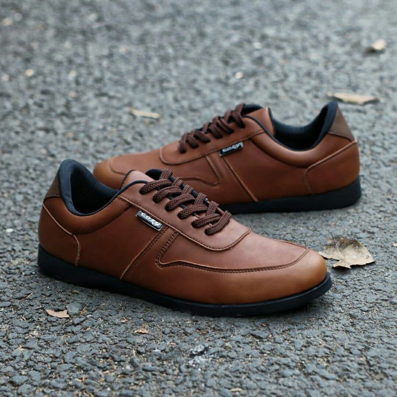 COZY COSENZIA - Sepatu Pria Kulit Sintetis Model Tali Kasual Sneakers Santai Original Keren Grdn01