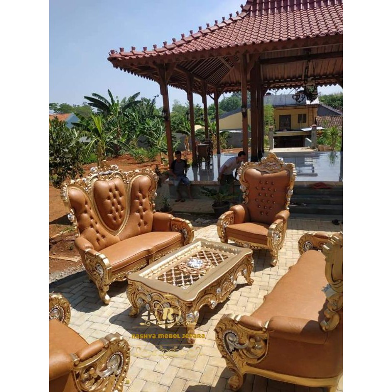 kursi ukir mewah