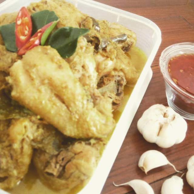 

Ayam ungkep