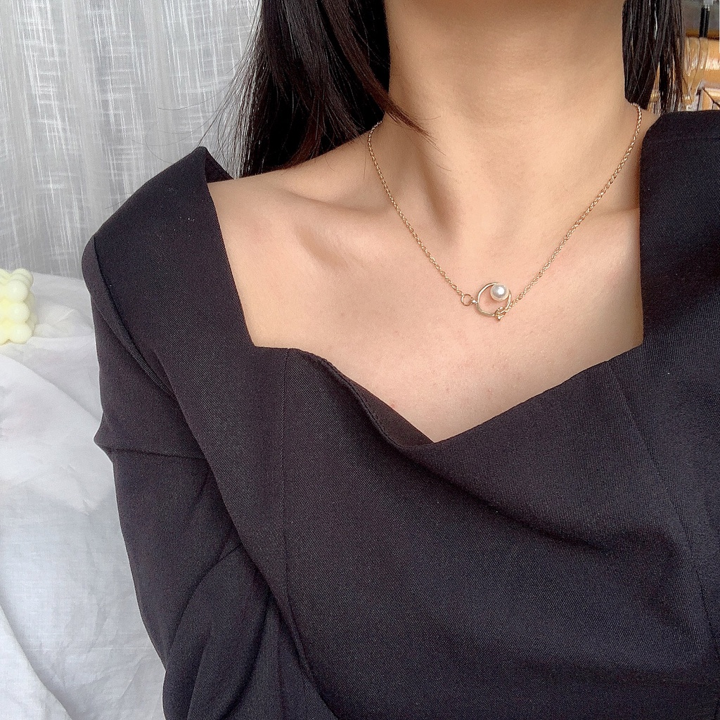 Kalung Choker Rantai Multilayer Bahan Metal Warna Emas Untuk Wanita