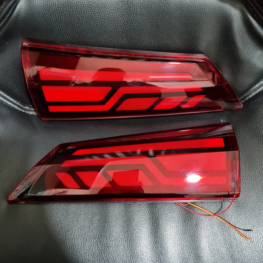 LAMPU LED REFLEKTOR BELAKANG BAGASI STOPLAMP CALYA SIGRA TIPE D