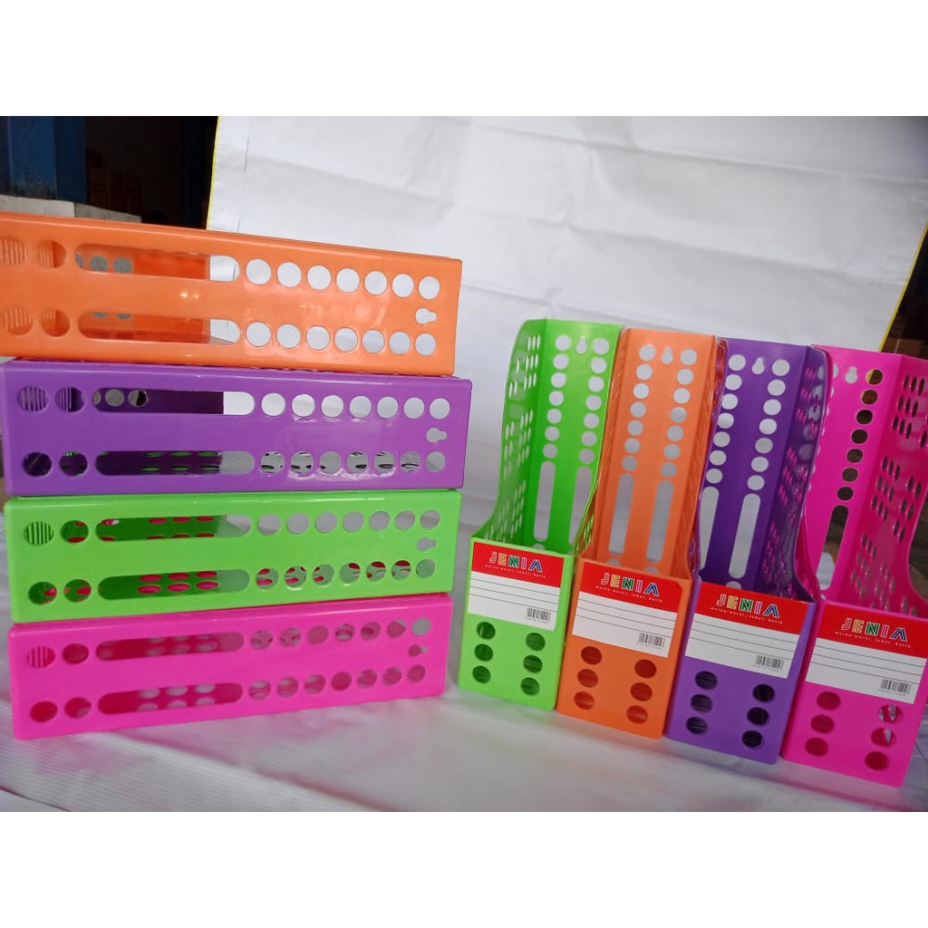 

Box File Plastik JENIA (warna pastel)