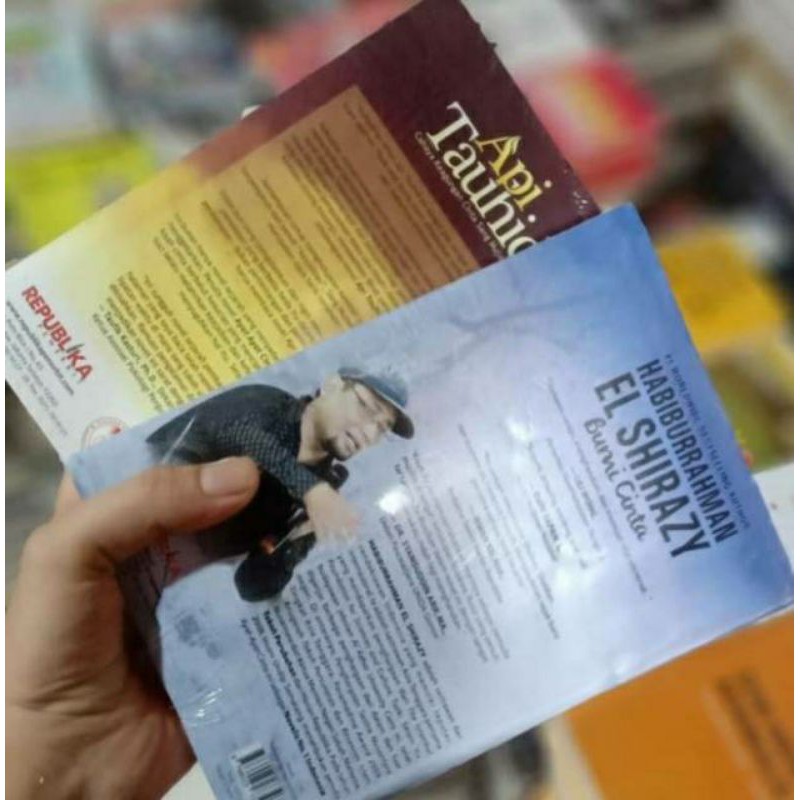 NOVEL BUMI CINTA & API TAUHID - Habiburrahmam El Shirazy-1