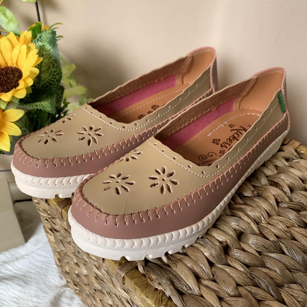 sepatu RPL.01 2 cewek terlaris slip on perempuan WANITA kulit termurah sepatu ballet Sandal Slop Slip On Wanita Sandal Cewek  SLIP ON WANITA TERBARU KEKINIAN FLATSHOES KOREAN STYLE SEPATU CEWEK SLIPON FLAT SHOES CASUAL SANTAI RAMADHAN SALE FLATSHOES