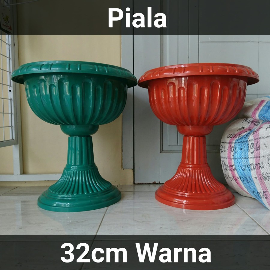 Pot Piala 32 Kaki Warna, Diameter 32cm/32 cm, GO-JEK Grab