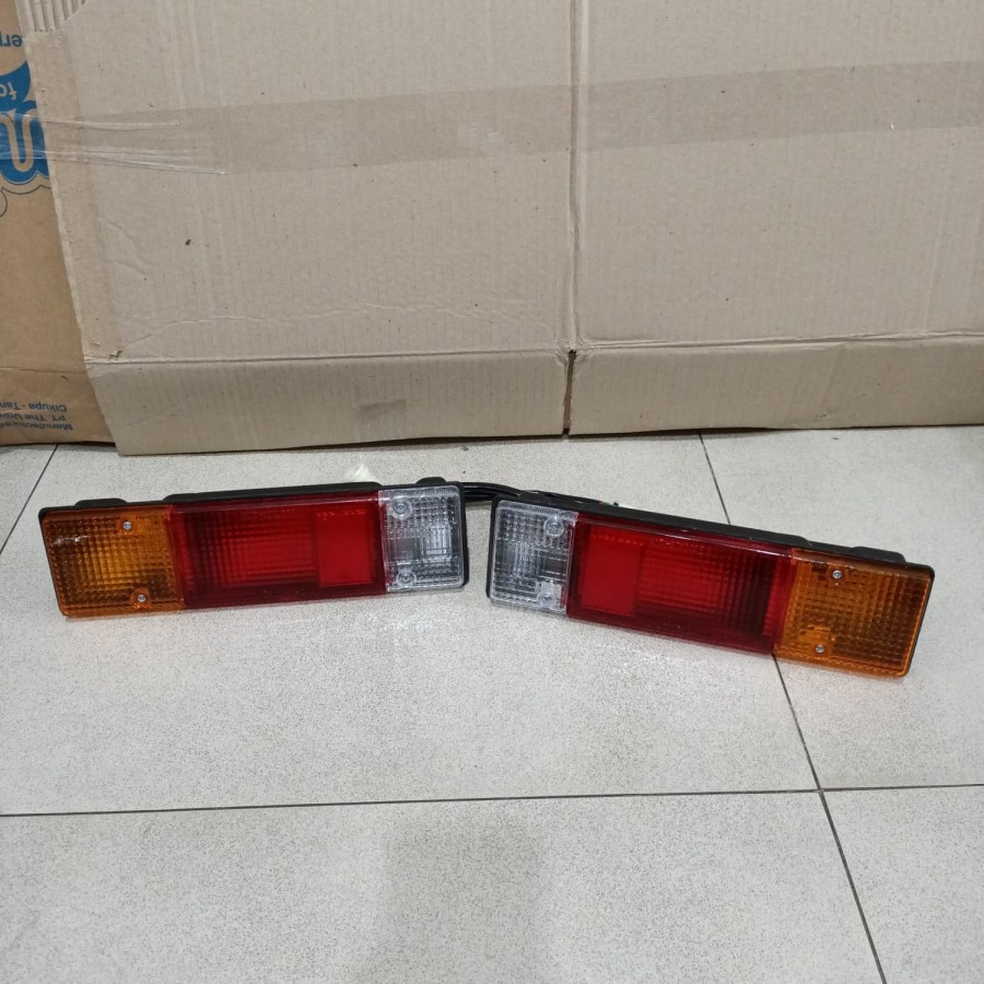 Lampu stop L300 pick up