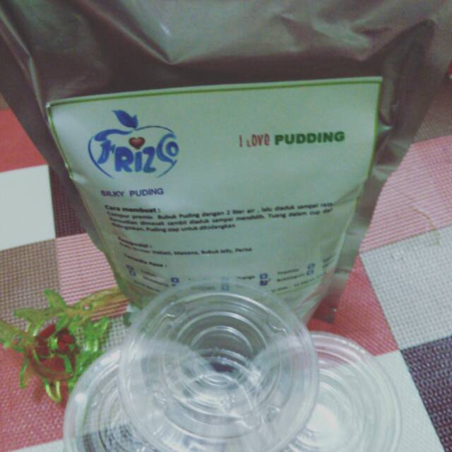 

PUDCUP A (Bubuk puding silky + cup dan tutup)