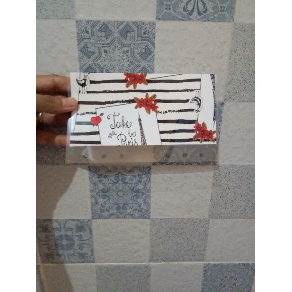 

Amplop Laminating A6 dan 6 lubang. Motif Menara Eifell