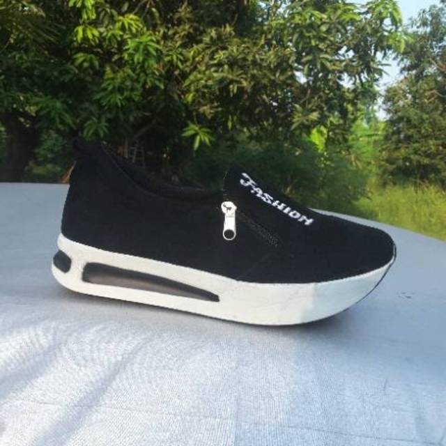 Flatform Slipon Hpd415 Hitam