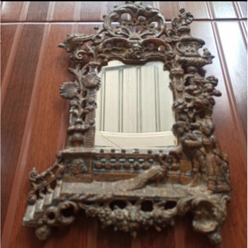 pajangan dindiing Bingkai Cermin Antik Eropa Style besi Babet jadul.tinggi 32cm