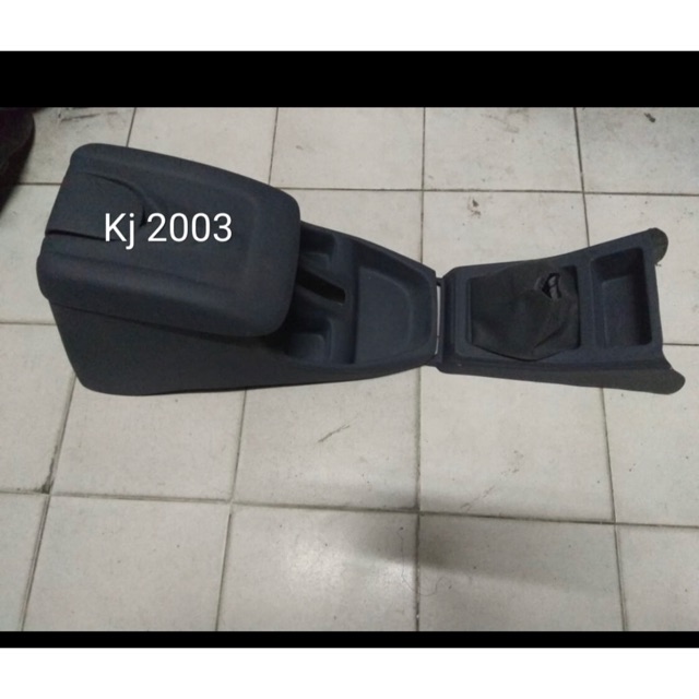 CONSOLE BOX BOK MOBIL KJ KIJANG 2003