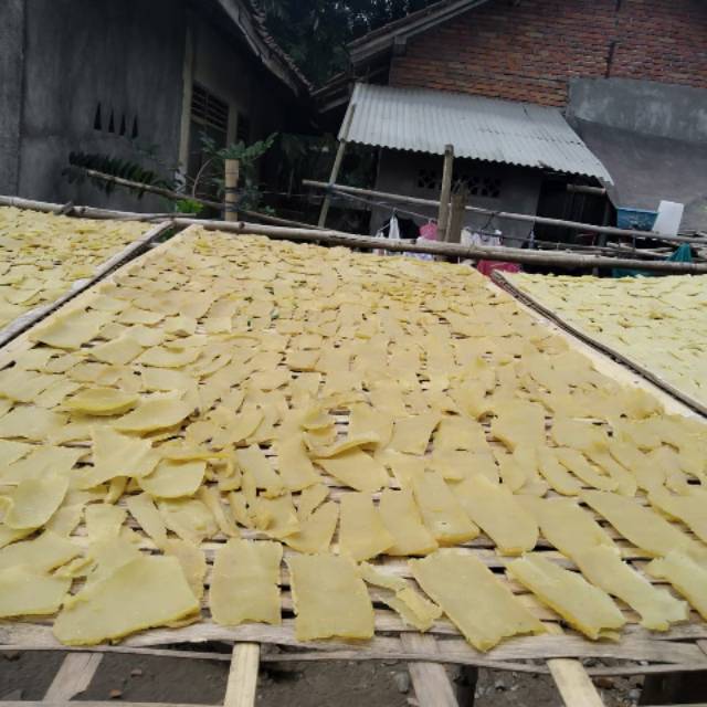 

Kerupuk khas Lombok