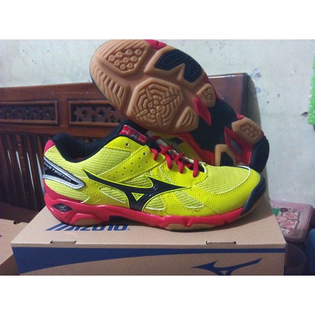 mizuno wave twister 4 brown