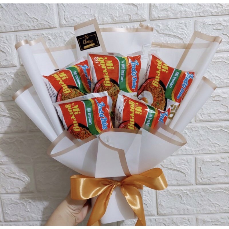 

BUCKET SNACK/MONEY BUCKET/CAKE SNACK/HAMPERS ULTAH,GRADUATION,PACAR (1 Hari jadi)