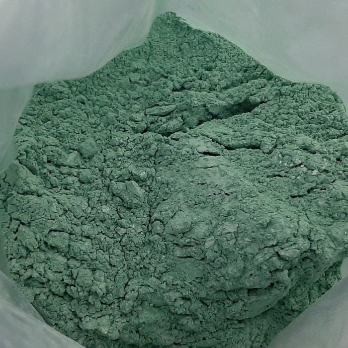 

Natural Mica Powder 10G/Pewarna Mika Bubuk/Pale Green