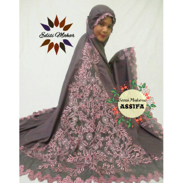 Mukena punggung daun daun motif