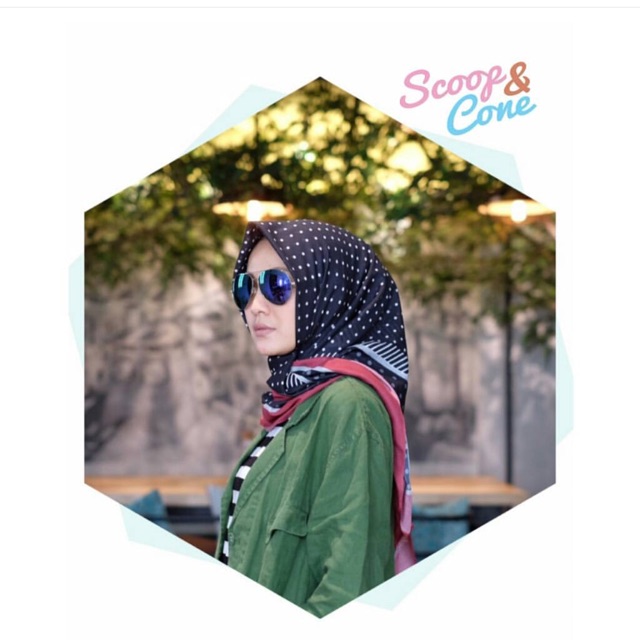 Scoop and Cone scraf