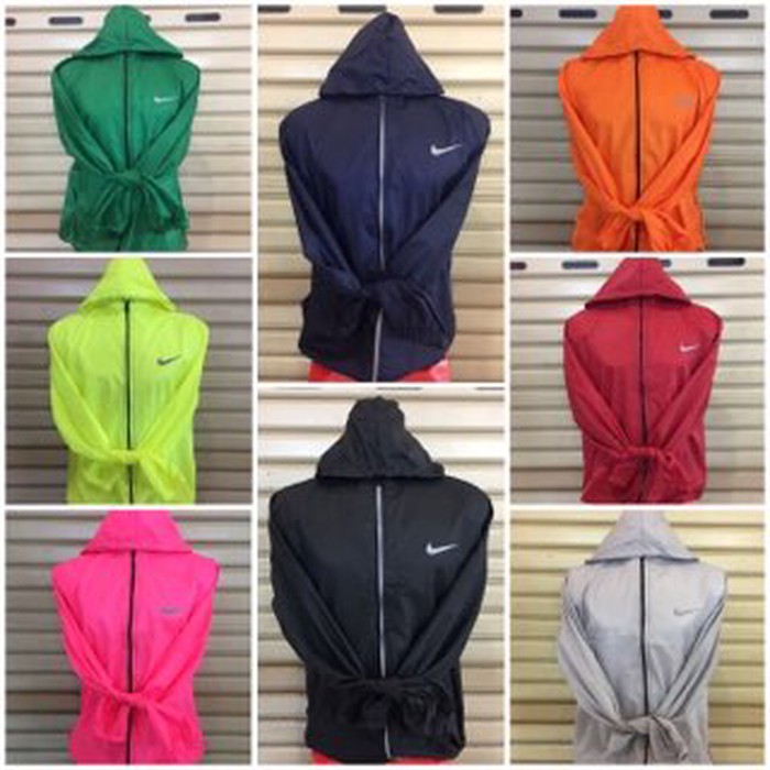 JAKET PARASUT RUNNING NIKE