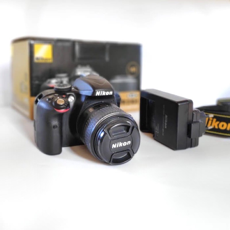NIKON DSLR D3300 (+ lensa kit nikkor 18-55mm ori)