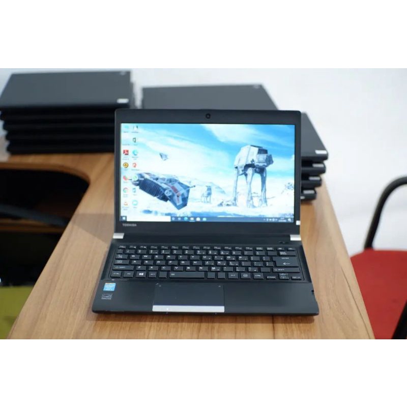 Toshiba Dynabook R734/M