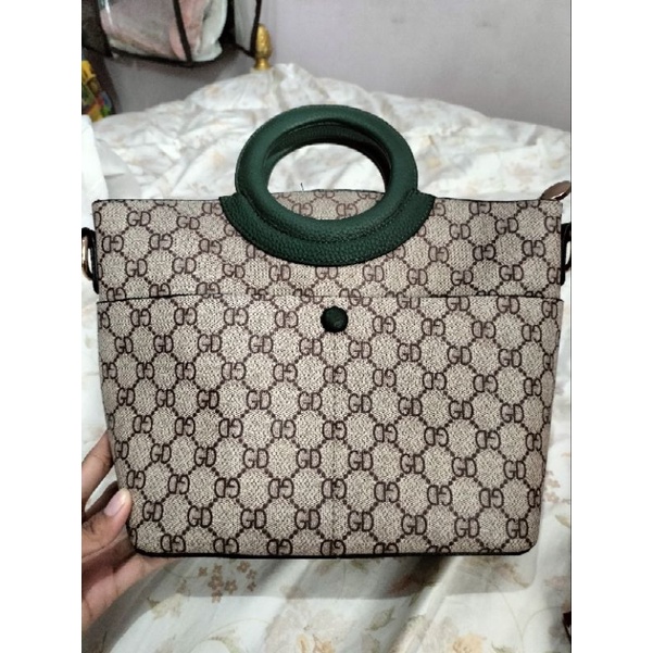 Tas wanita (tali panjang)