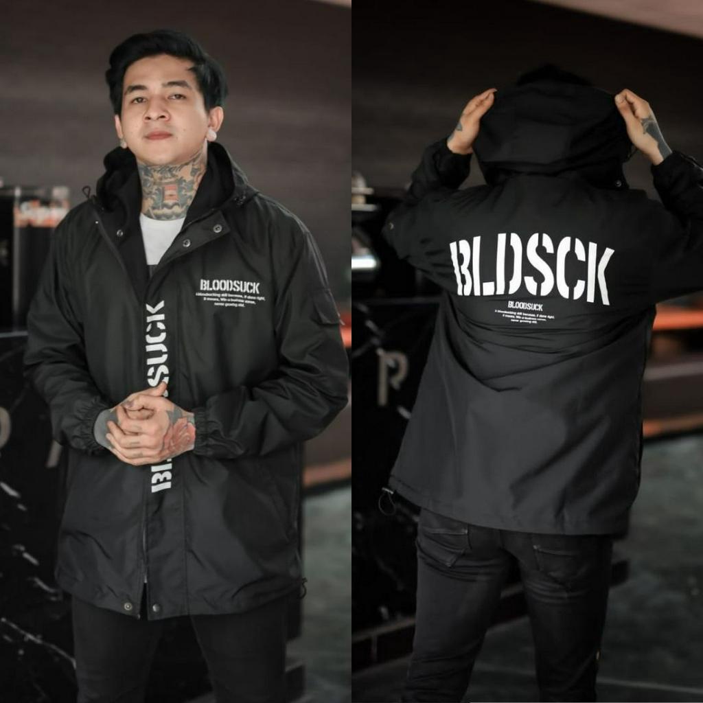 jaket parasut pria - jaket casual pria -jaket pria XL XXL -jacket pria JUMBO -jaket murah -jaket parasut casual -jeket original